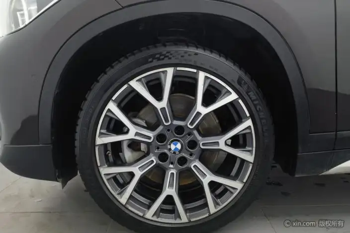 BMW X1 2020 Model xDrive25Li Exclusive Model – фото 7