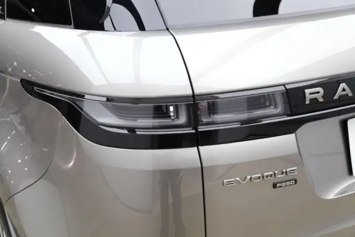 Range Rover Evoque 2021 Model Aurora L 249PS R-Dynamic HSE Luxury Edition – фото 9
