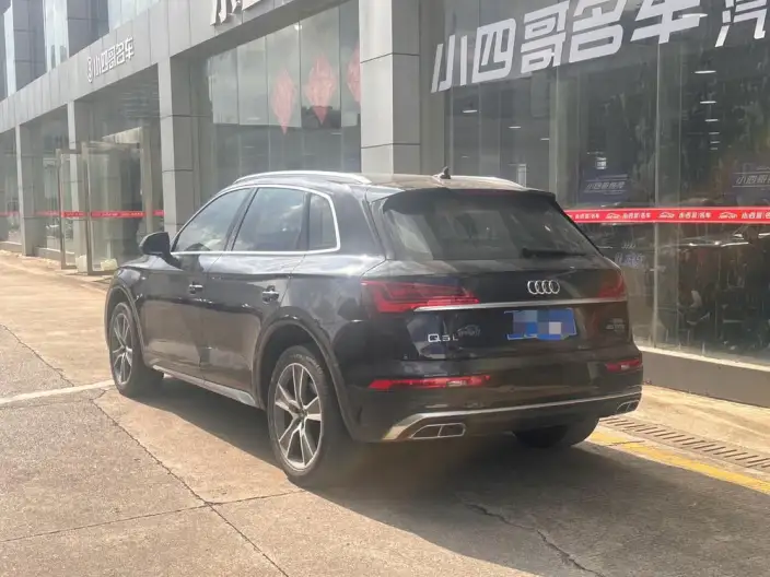 Audi Q5L 2022 Model 45T Luxury Dynamic Model – фото 4