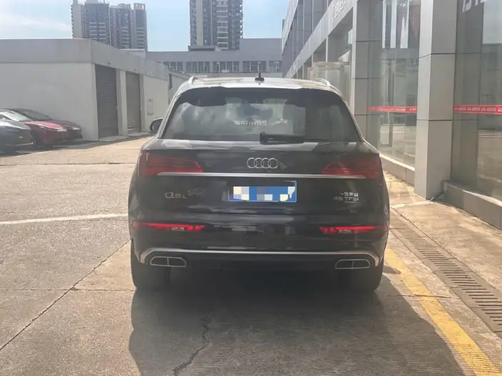 Audi Q5L 2022 Model 45T Luxury Dynamic Model – фото 5
