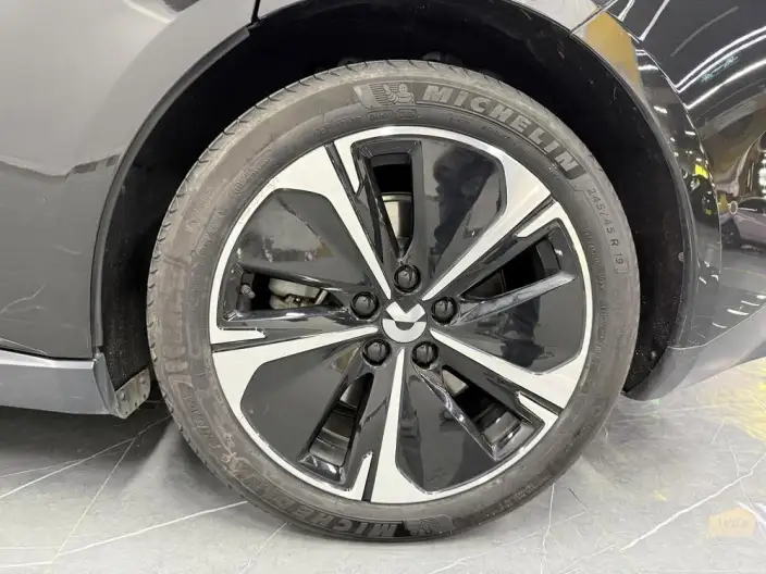 NIO ET5T 2024 Model 75kWh – фото 9
