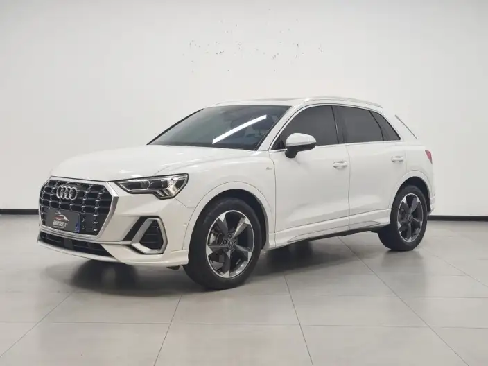 AUDI Q3 2021 Model 35 TFSI Fashion Dynamic Model – фото 1