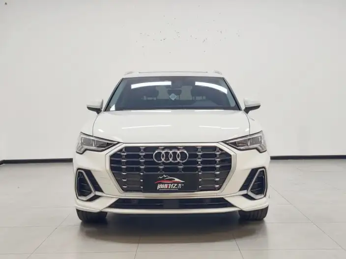 AUDI Q3 2021 Model 35 TFSI Fashion Dynamic Model – фото 2