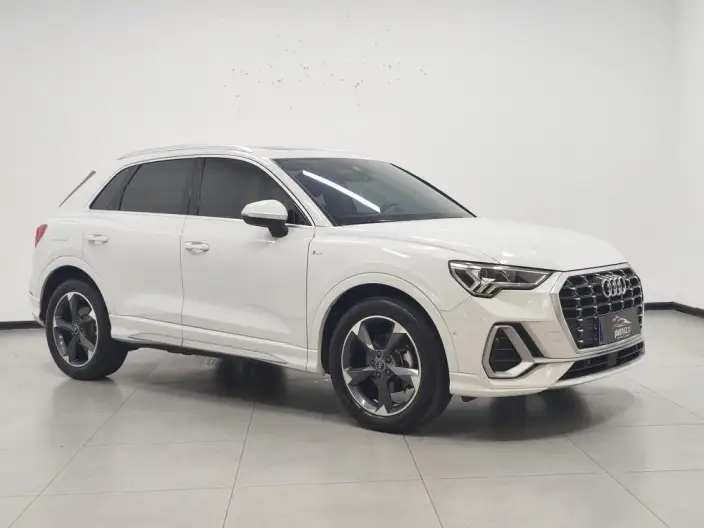 AUDI Q3 2021 Model 35 TFSI Fashion Dynamic Model – фото 3