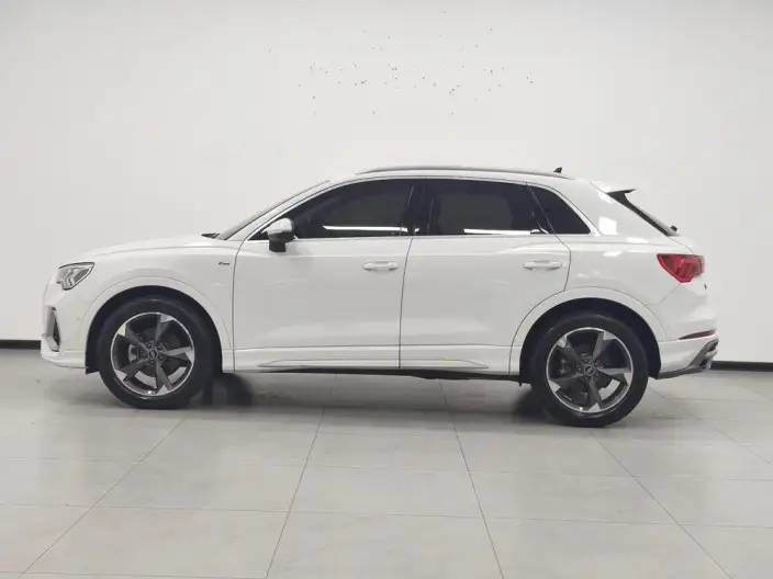 AUDI Q3 2021 Model 35 TFSI Fashion Dynamic Model – фото 4