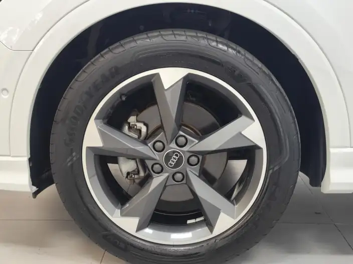 AUDI Q3 2021 Model 35 TFSI Fashion Dynamic Model – фото 9