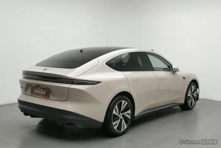 NIO ET5 2024 Model 75kWh – фото 3