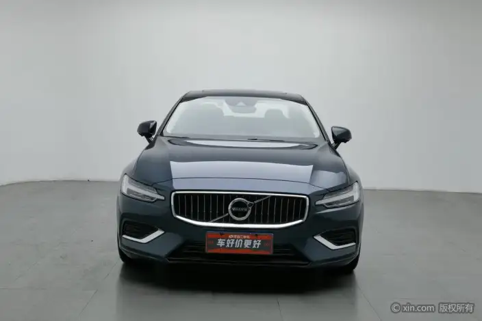 Volvo S60 2020 Model T4 Smart Range Deluxe Edition – фото 2