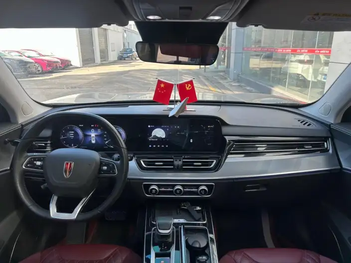 Hongqi HS5 2023 Model 2.0T Flag Xiang Pro Edition – фото 6