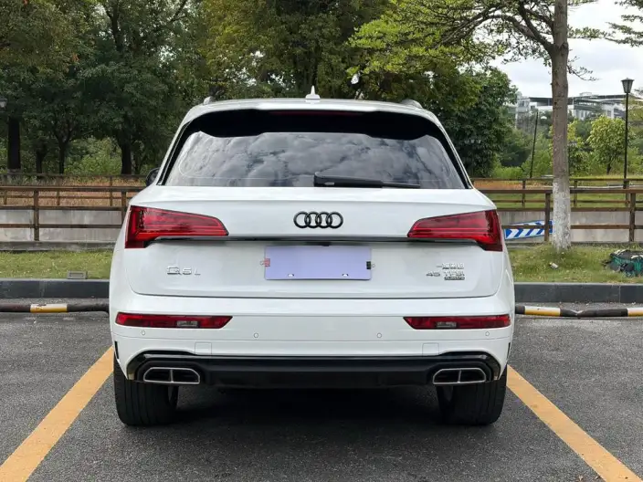 Audi Q5L 2022 Model Facelift 45T Luxury Dynamic Model – фото 6