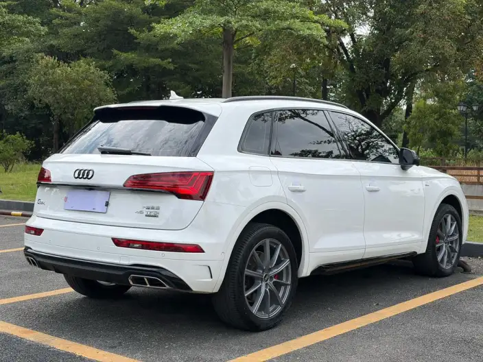 Audi Q5L 2022 Model Facelift 45T Luxury Dynamic Model – фото 7