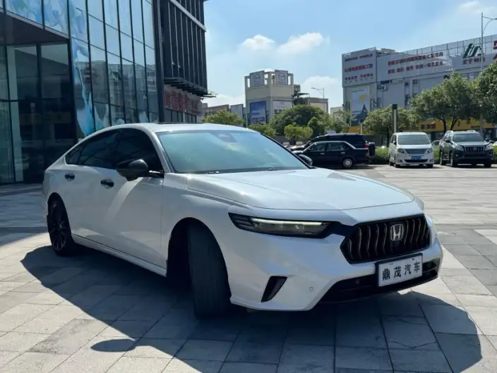 Honda INSPIRE 2023 Model 260TURBO Jingyao Edition – фото 3