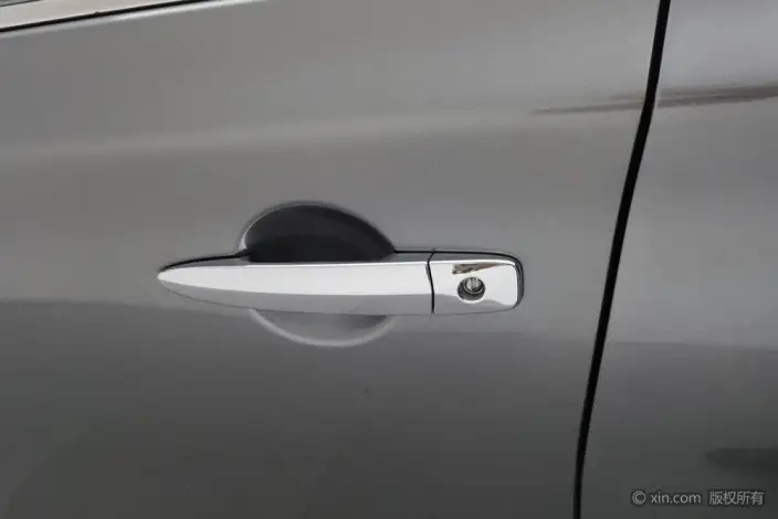 Nissan Sylphy 2024 Model Classic 1.6L XL CVT Deluxe Edition – фото 9