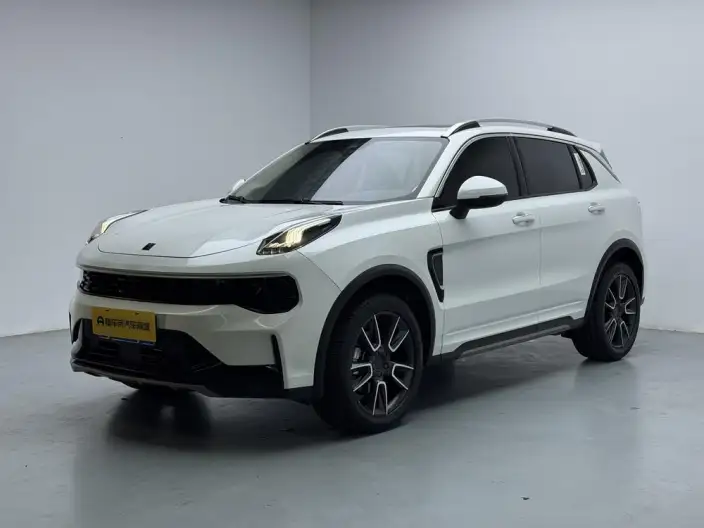 Lynk & Co 01 2021 Model 2.0TD 2WD Model Pro – фото 1