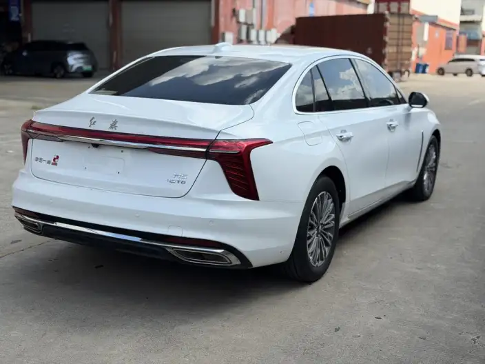 Hongqi H5 2023 Model 2.0T Automatic Smart Flag Enjoy Edition – фото 5