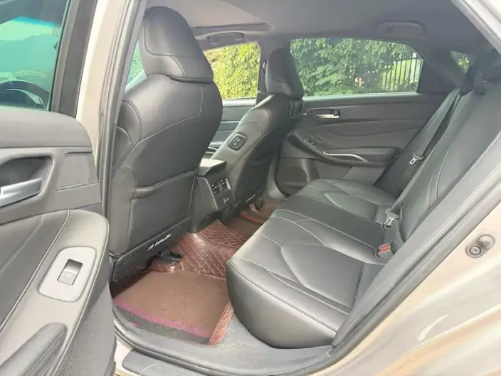 Toyota Avalon 2023 Model 2.0L CVT Deluxe Edition – фото 9
