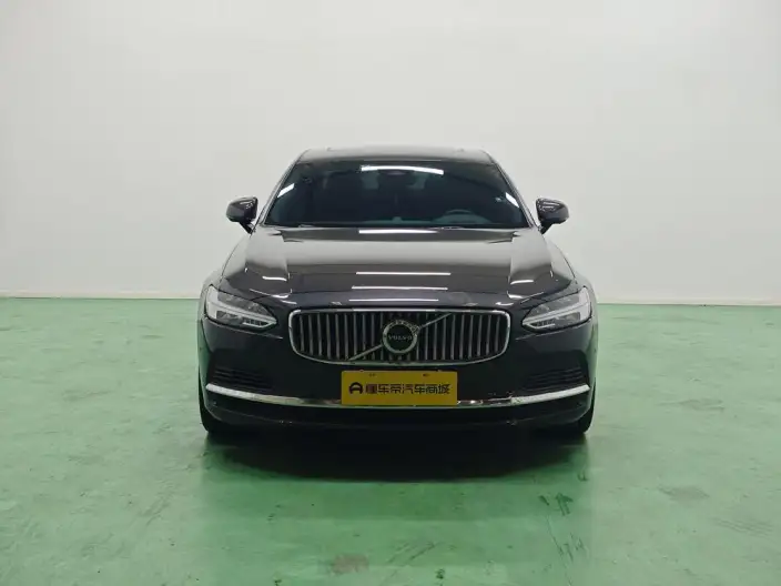 Volvo S90 PHEV 2023 Model T8 4WD Long Battery Life Pro Smart Elegance Deluxe Edition – фото 2
