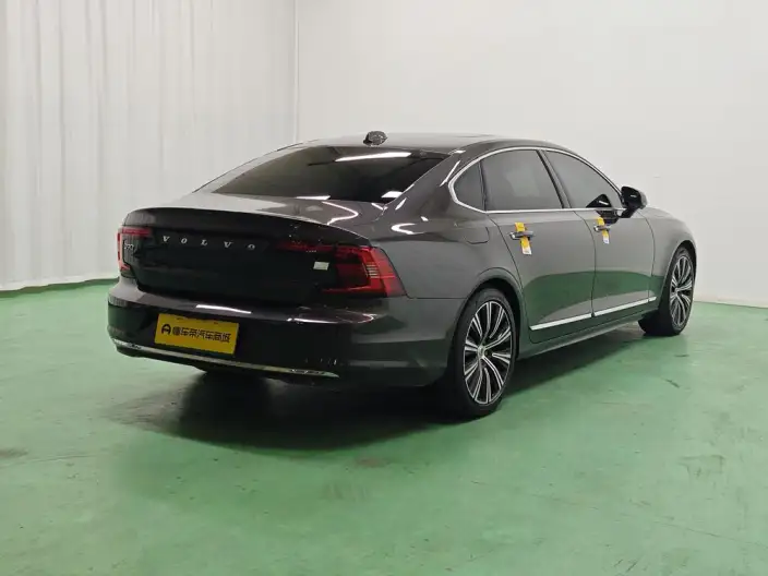 Volvo S90 PHEV 2023 Model T8 4WD Long Battery Life Pro Smart Elegance Deluxe Edition – фото 7