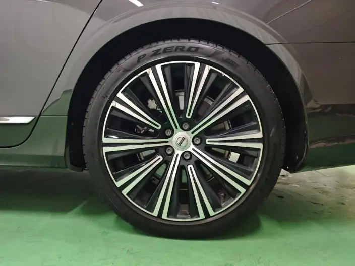 Volvo S90 PHEV 2023 Model T8 4WD Long Battery Life Pro Smart Elegance Deluxe Edition – фото 9
