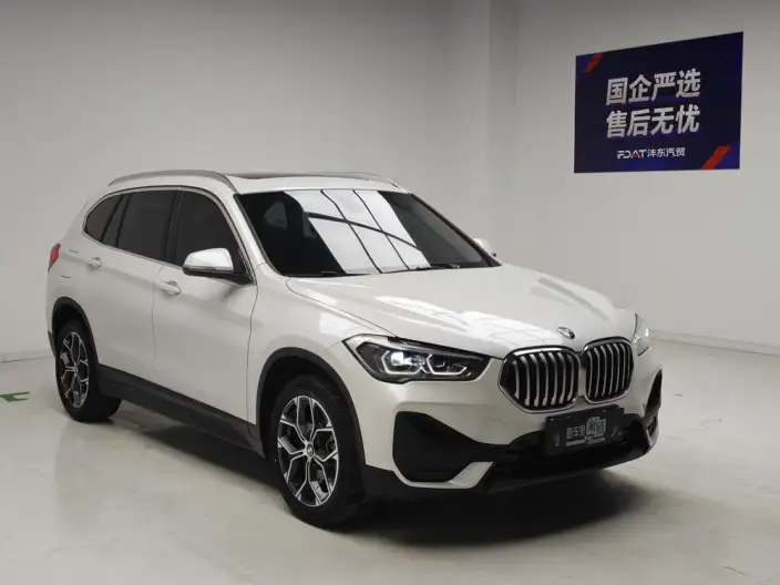 BMW X1 2021 Model sDrive25Li Leading Model – фото 3