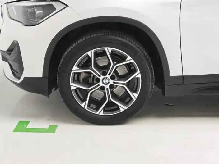 BMW X1 2021 Model sDrive25Li Leading Model – фото 10