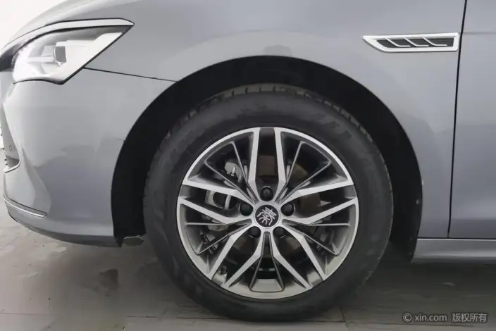 BYD Qin PLUS DM 2021 Model DM-i 120KM Flagship Model – фото 9