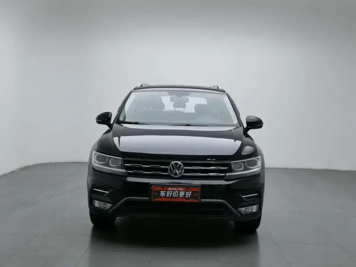 Volkswagen Tiguan L 2020 Model 330TSI Automatic 2WD Panorama Comfort Edition China VI – фото 2