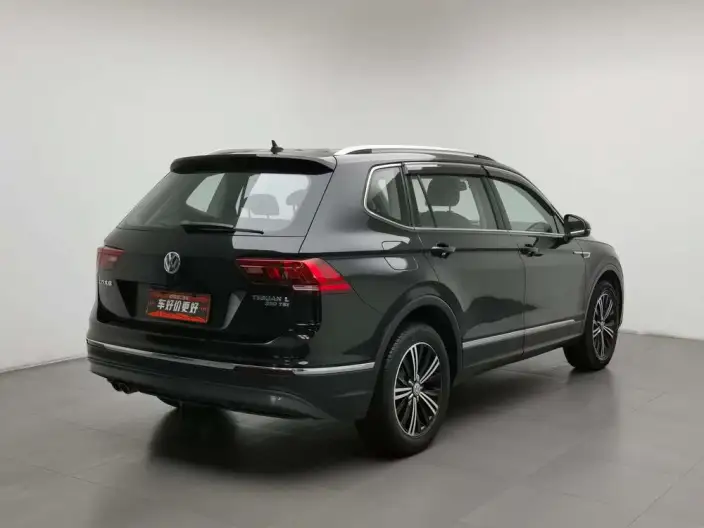 Volkswagen Tiguan L 2020 Model 330TSI Automatic 2WD Panorama Comfort Edition China VI – фото 4