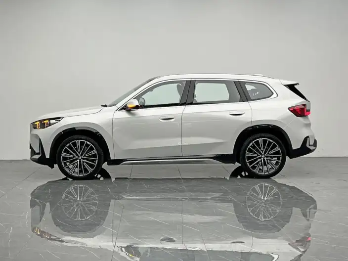 BMW X1 2023 Model xDrive25Li X Design Set – фото 4