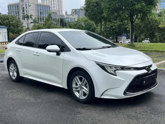 Toyota Levin 2021 Model 185T CVT Deluxe Edition – фото 3