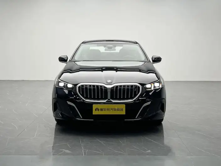 BMW i5 2024 Model eDrive35L M Sports Set – фото 2