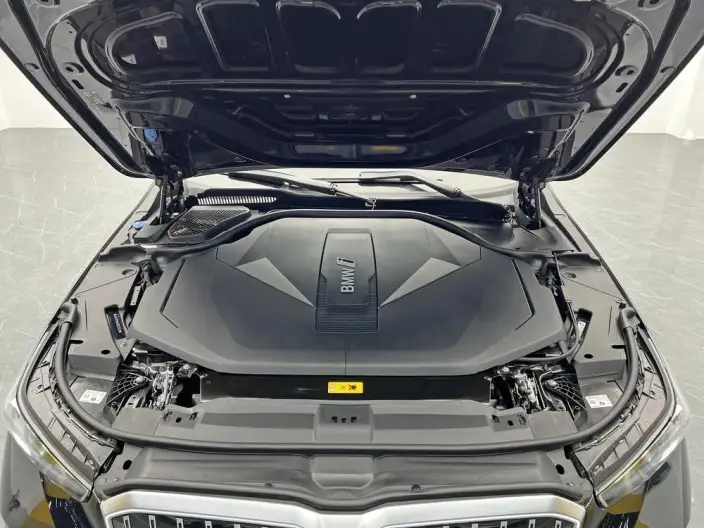 BMW i5 2024 Model eDrive35L M Sports Set – фото 10