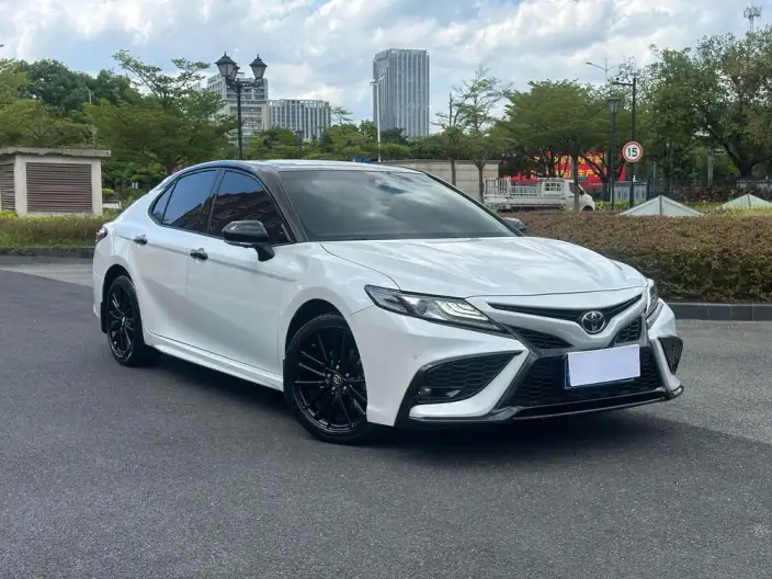 Toyota Camry 2023 Model 2.0S Knight Edition – фото 3