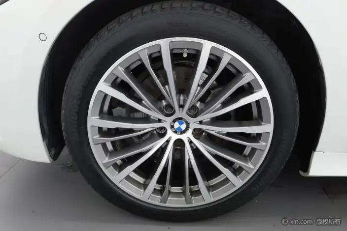 BMW 3 Series 2020 Model 320i Sports Set – фото 9