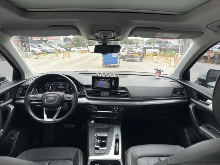 Audi Q5L 2020 Model 40 TFSI Rong Xiang Fashion Model – фото 10
