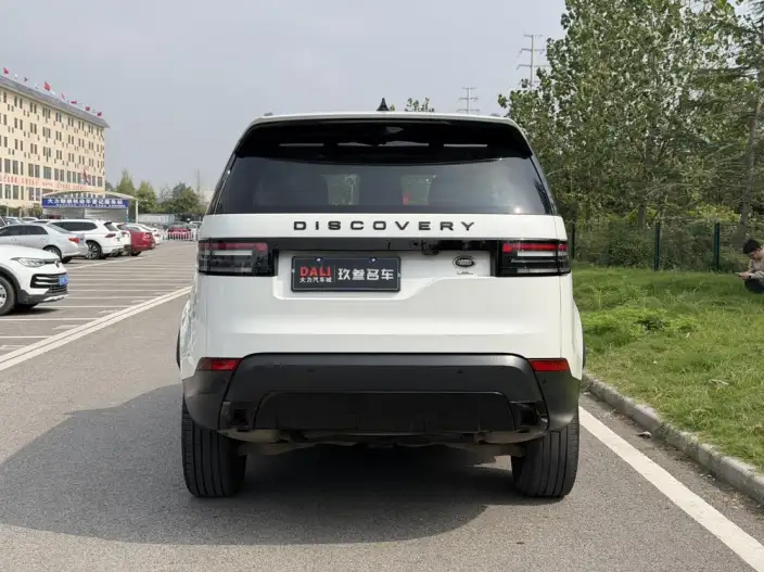 Land Rover Discovery 2020 Model 3.0 V6 SE – фото 6