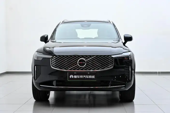 Volvo XC90 PHEV 2025 Model Facelift E Drive Hybrid T8 Long Battery Life Pro Smart Range Deluxe Edition 7 seat – фото 2