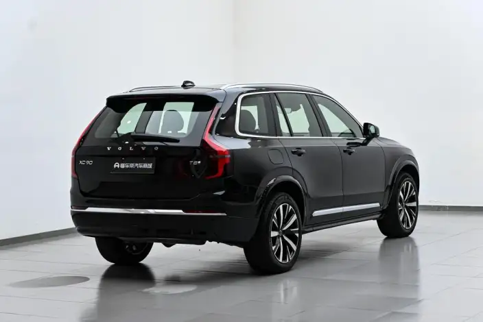 Volvo XC90 PHEV 2025 Model Facelift E Drive Hybrid T8 Long Battery Life Pro Smart Range Deluxe Edition 7 seat – фото 7