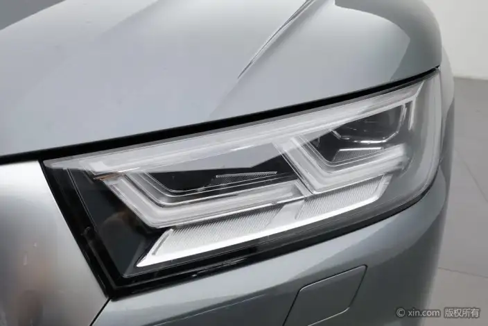 Audi Q5L 2020 Model Facelift 40 TFSI Rong Xiang Fashion Model – фото 6