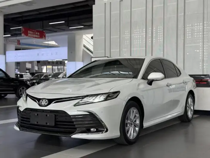 Toyota Camry 2021 Model 2.0G Deluxe Edition – фото 1