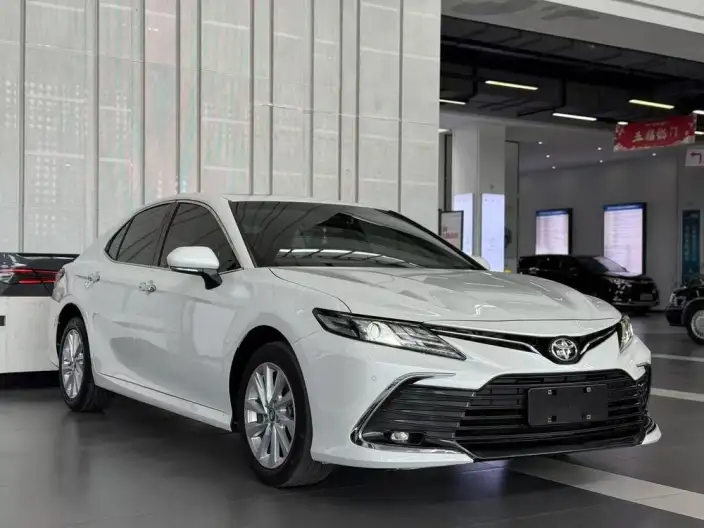 Toyota Camry 2021 Model 2.0G Deluxe Edition – фото 3