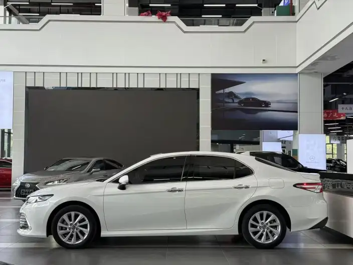 Toyota Camry 2021 Model 2.0G Deluxe Edition – фото 4