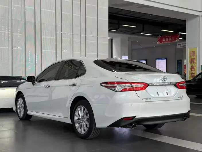 Toyota Camry 2021 Model 2.0G Deluxe Edition – фото 5