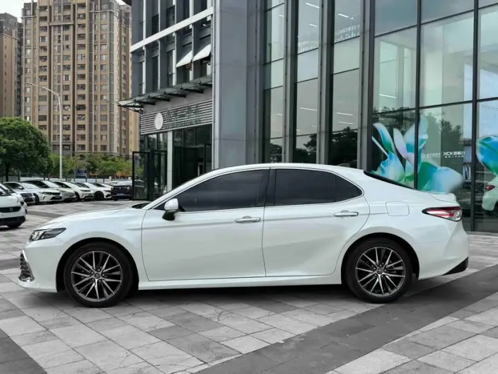 Toyota Camry 2021 Model 2.5G Deluxe Edition – фото 3