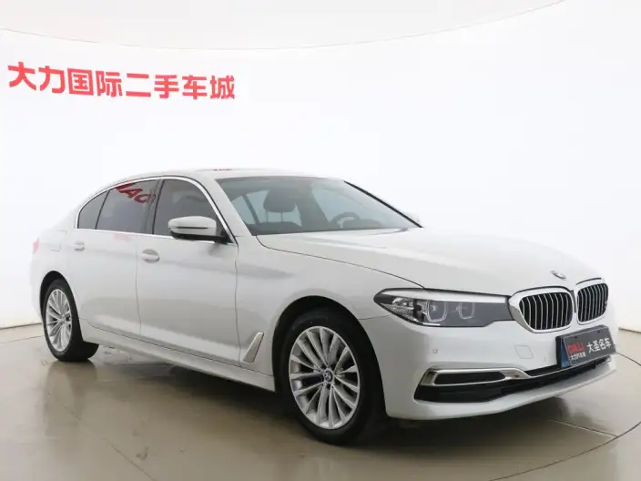 BMW 5 Series 2020 Model 525Li Luxury Set – фото 3