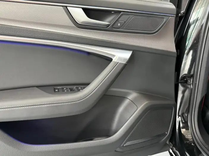 Audi A6L 2021 Model 55 TFSI quattro Exclusive Dynamic Model – фото 9