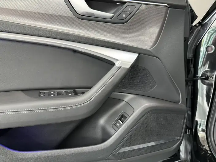 Audi A6L 2021 Model 55 TFSI quattro Exclusive Dynamic Model – фото 10