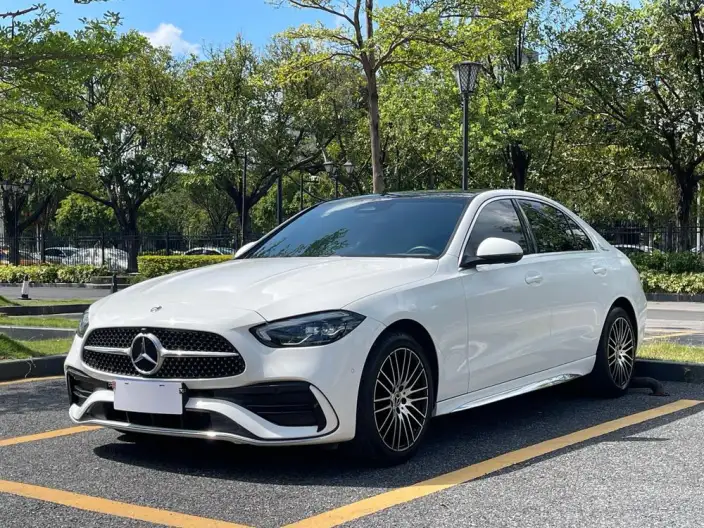 Mercedes-Benz C-Class 2024 Model C 260 L Sports Edition – фото 1