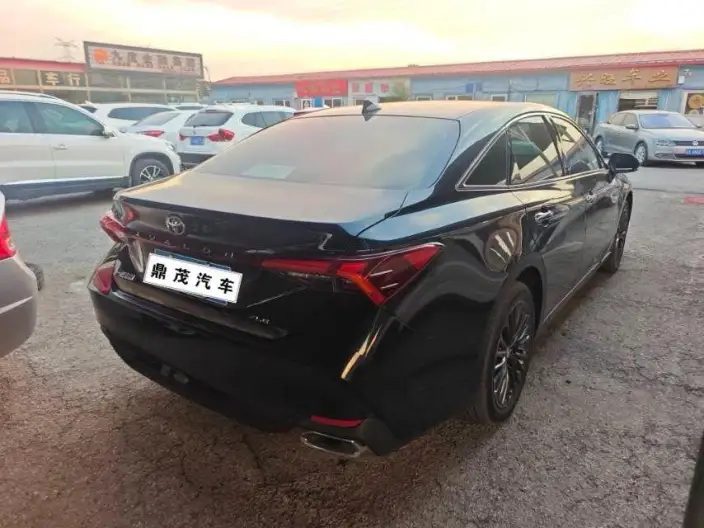 Toyota Avalon 2022 Model 2.0L XLE Exclusive Edition – фото 4