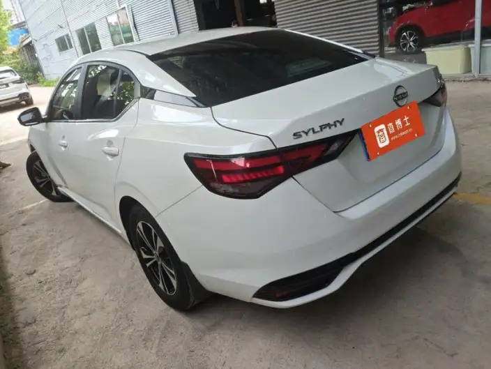 Nissan Sylphy 2023 Model 1.6L CVT Yuexiang Edition – фото 3
